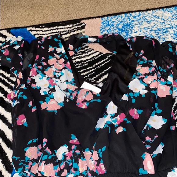 SHORT ROMPER - Picture 2 of 5